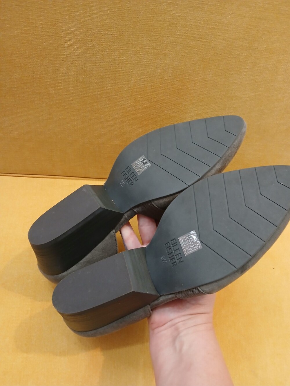 Eileen Fisher Hilly D'orsay Wedge Pump Women's Gray Suede Slip-On Heels Size 9.5 - Picture 4 of 9